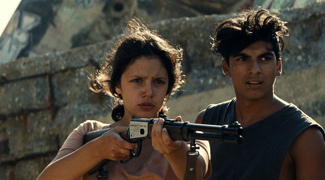 Ava - Filmfotos - Noée Abita, Juan Cano