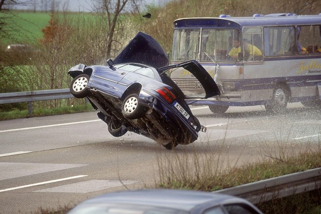 Alarm für Cobra 11 - Die Autobahnpolizei - Feindliche Übernahme - Van film