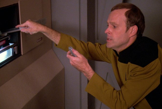 Star Trek: La nueva generación - Ship in a Bottle - De la película - Dwight Schultz