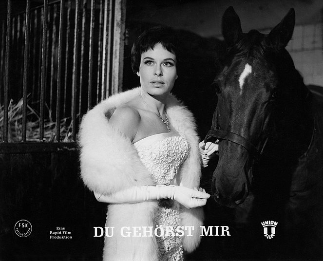 Du gehörst mir - Lobby Cards