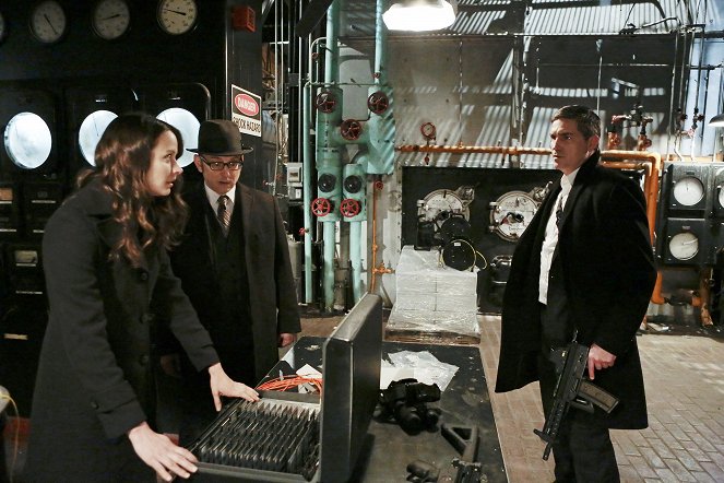 Person of Interest - YHWH - Do filme - Amy Acker, Michael Emerson, James Caviezel