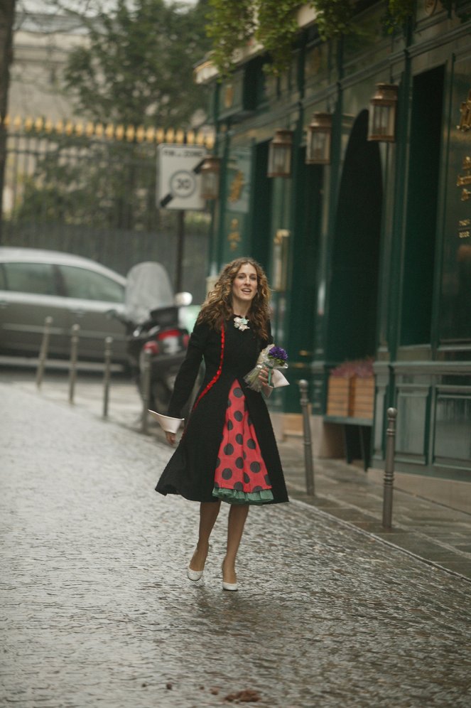 Sex and the City - An American Girl in Paris: Part Deux - Photos - Sarah Jessica Parker