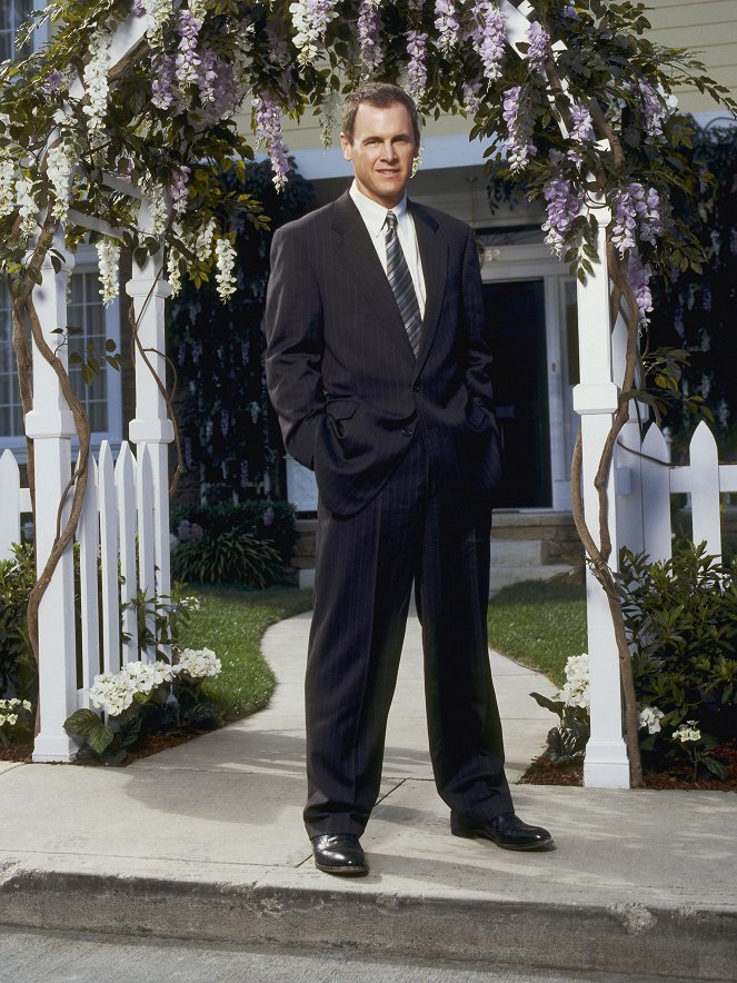 Desperate Housewives - Promo - Mark Moses