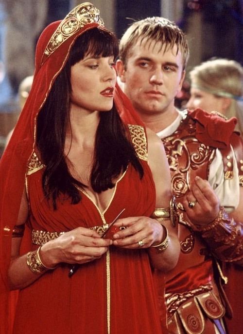 Xena - Season 3 - When in Rome... - Photos - Lucy Lawless, Jeremy Callaghan