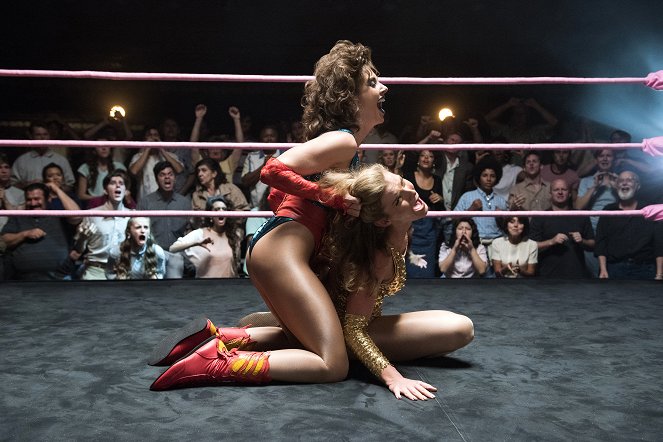GLOW - Pilote - Film - Alison Brie, Betty Gilpin