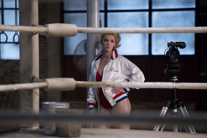 GLOW - This One of Those Moments - Film - Betty Gilpin