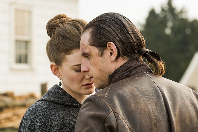 TURN: Washington's Spies - Season 4 - Nightmare - Filmfotos - Meegan Warner, Jamie Bell