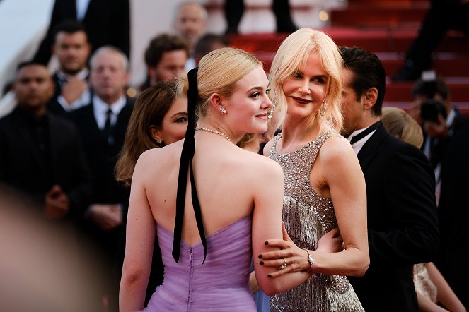 O Estranho que Nós Amamos - De eventos - Cannes Premiere of Focus Features "The Beguiled" on Wednesday, May 24, 2017, in Cannes, France. - Elle Fanning, Nicole Kidman