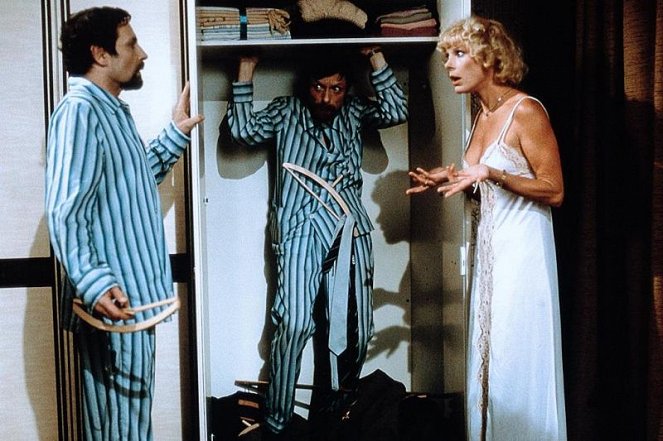 Der Mann im Pyjama - Z filmu - Peter Fitz, Otto Sander, Elke Sommer