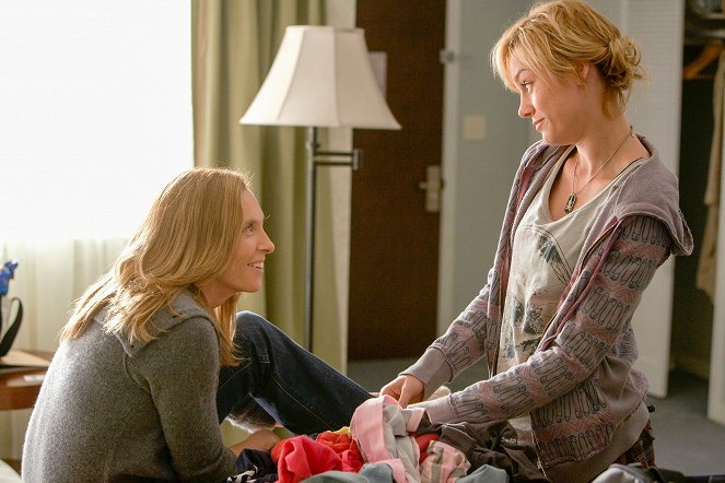 United States of Tara - Season 1 - Possibility - Photos - Toni Collette, Brie Larson