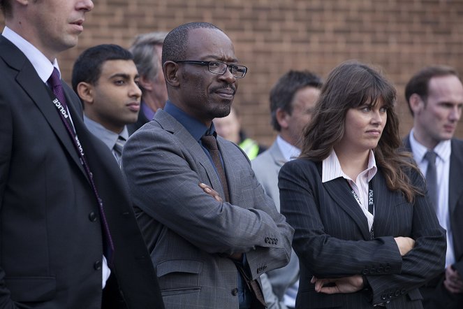 Line of Duty - In the Trap - Photos - Lennie James, Claire Keelan