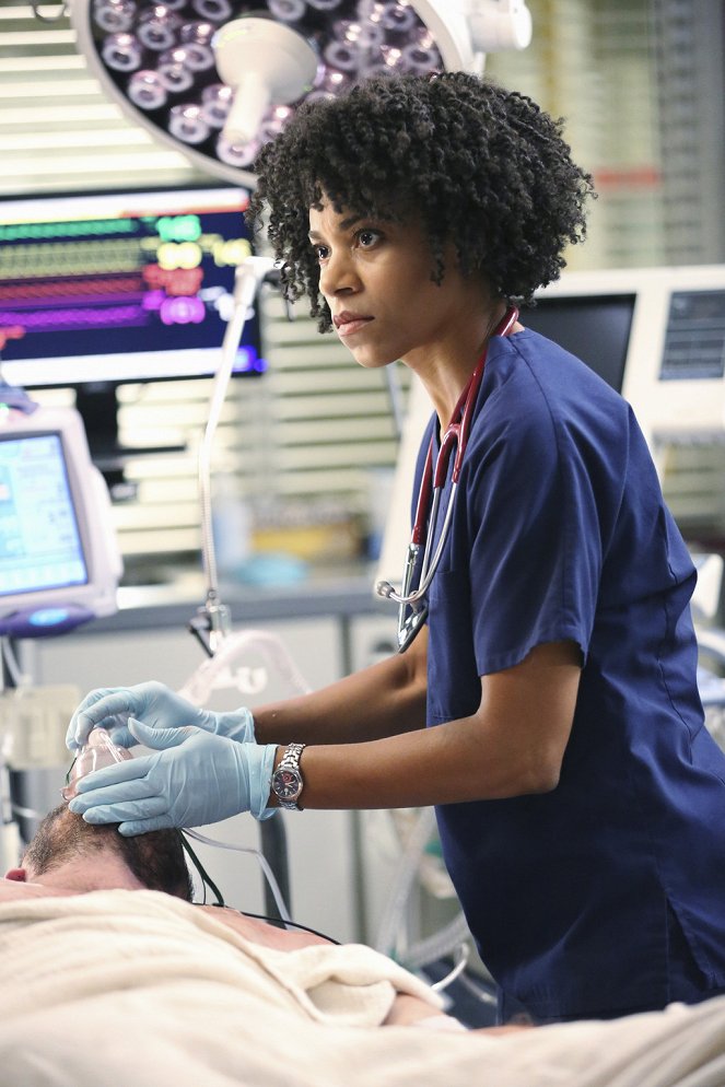 Grey's Anatomy - I Must Have Lost It on the Wind - Photos - Kelly McCreary