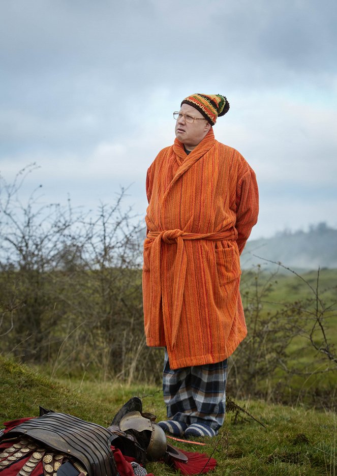 Doctor Who - Season 10 - The Eaters of Light - Photos - Matt Lucas