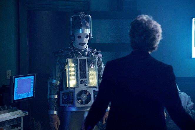 Doctor Who - World Enough and Time - Photos