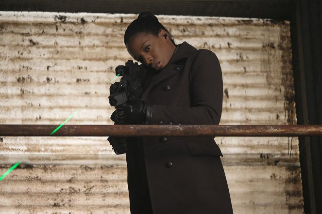 Dark Matter - Season 3 - Welcome to the Revolution - Filmfotos - Ayisha Issa