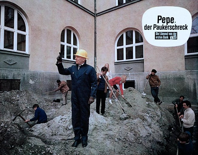 Pepe, der Paukerschreck - Die Lümmel von der ersten Bank, III. Teil - Fotosky