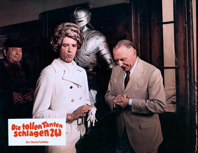 Die tollen Tanten schlagen zu - Lobby Cards