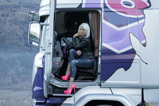 Trucker Babes - 400 PS in Frauenhand - Werbefoto