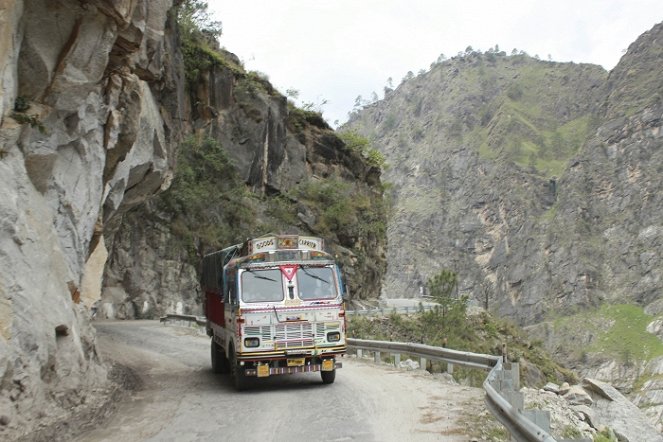 Kamionnal a halálutakon – Himalaya - Filmfotók