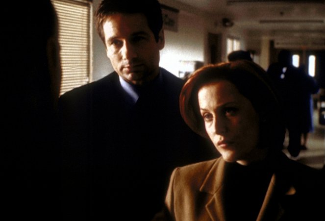 The X-Files - Rush - Photos - David Duchovny, Gillian Anderson