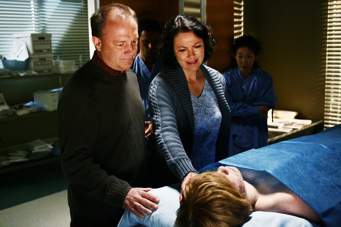 Grey's Anatomy - Yesterday - Photos
