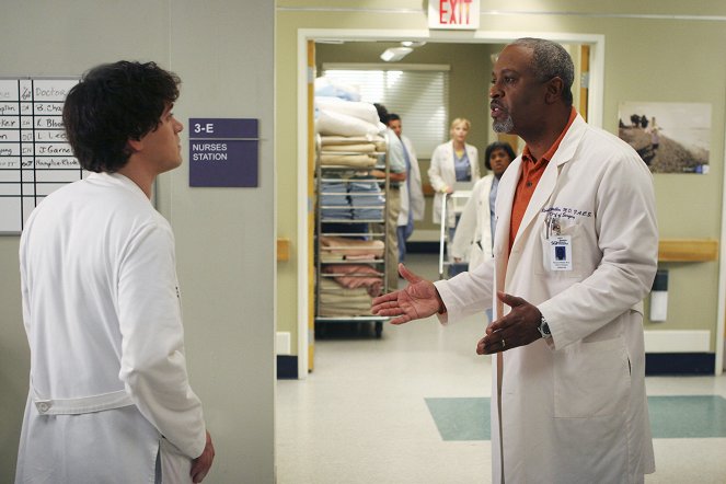 Grey's Anatomy - Menteur, menteur - Film - T.R. Knight, James Pickens Jr.