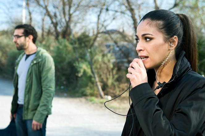 Candice Renoir - Season 2 - Schweigen ist Gold - Filmfotos - Mhamed Arezki, Samira Lachhab