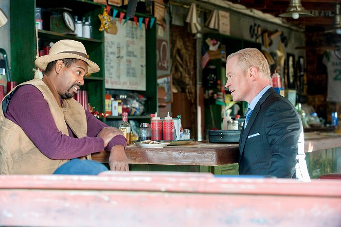 Justified - Loose Ends - Photos - Mykelti Williamson, Neal McDonough