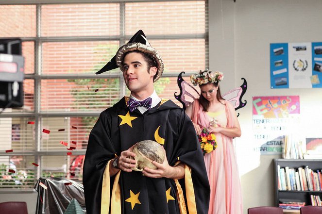 Glee - Season 4 - Makeover - Photos - Darren Criss