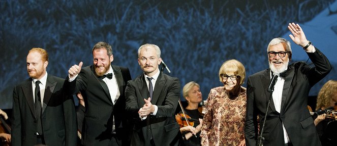 Slavnostní zakončení MFF Karlovy Vary 2017 - Filmfotos - Petr Lintimer, Kryštof Mucha, Karel Och, Eva Zaoralová, Jiří Bartoška