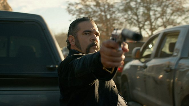 Queen of the South - Season 2 - God and the Lawyer - Photos - Hemky Madera