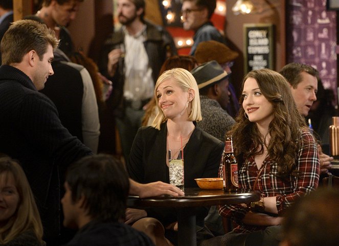 2 Broke Girls - And the Story Telling Show - Photos - Beth Behrs, Kat Dennings