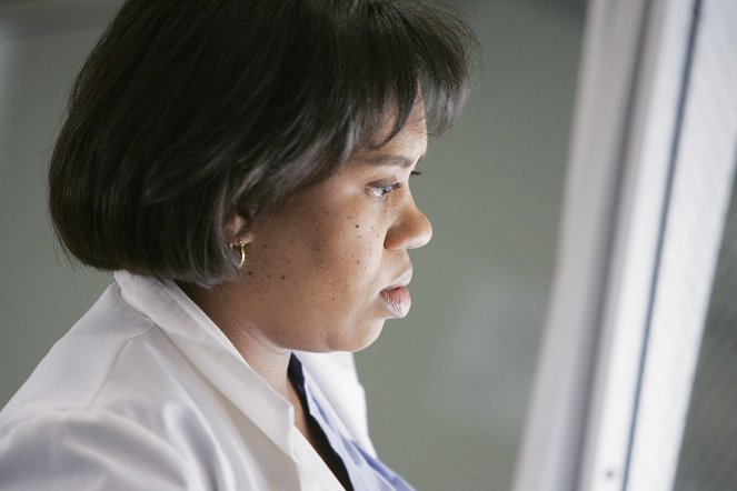 Grey's Anatomy - The Name of the Game - Photos - Chandra Wilson