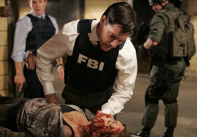 Criminal Minds - Season 2 - Legacy - Photos - Thomas Gibson