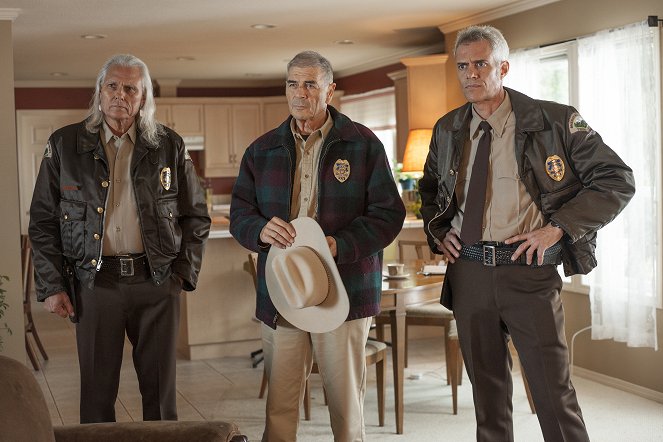 Twin Peaks - Episode 9 - Filmfotos - Michael Horse, Robert Forster, Dana Ashbrook