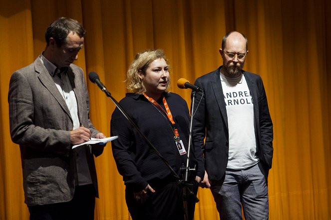 Der Geist des Bienenstocks - Veranstaltungen - Journalist and film critic Guy Lodge attends screening at the Karlovy Vary International Film Festival on July 1, 2017