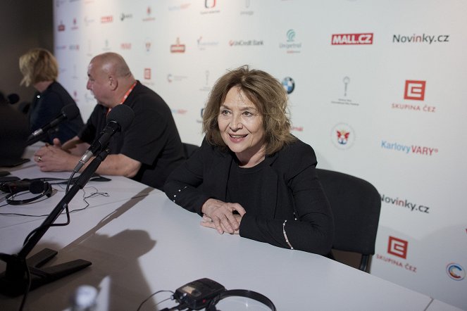 Granica - Z imprez - Press conference at the Karlovy Vary International Film Festival on July 3, 2017 - Emília Vášáryová