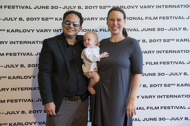 Drobné si nechte - Z akcí - Press conference at the Karlovy Vary International Film Festival on July 6, 2017 - Brandon Polansky, Rachel Israel