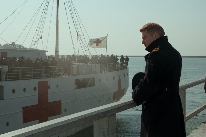 Dunkirk - Photos - Kenneth Branagh