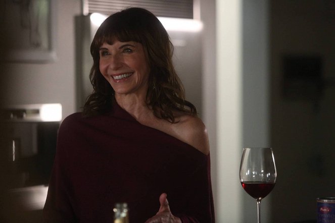 The Last Man on Earth - Smart and Stupid - Z filmu - Mary Steenburgen