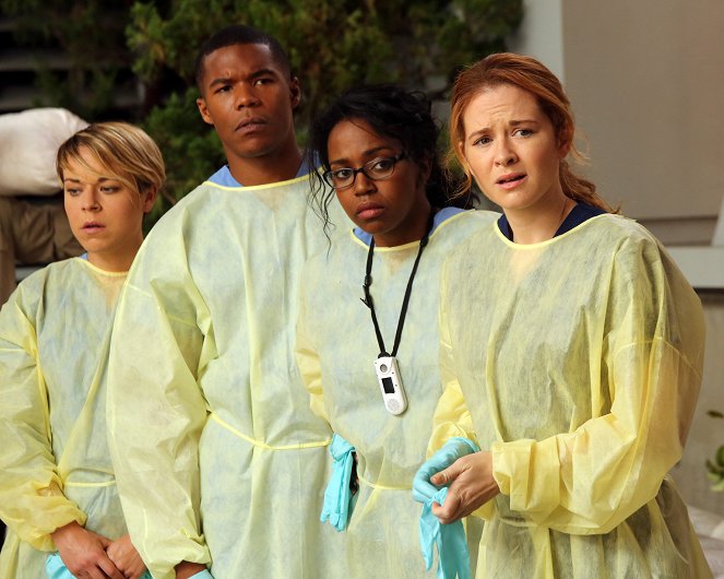 Grey's Anatomy - Season 10 - Seal Our Fate - Van film - Tina Majorino, Gaius Charles, Jerrika Hinton, Sarah Drew