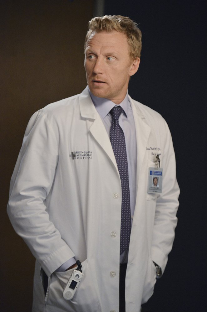 Grey's Anatomy - Season 10 - Everybody's Crying Mercy - Photos - Kevin McKidd