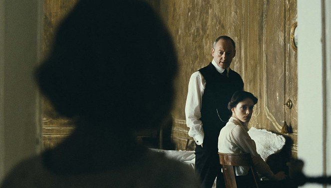 The Childhood of a Leader - Filmfotos