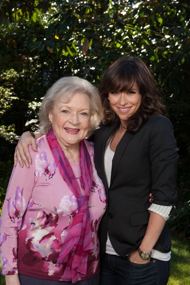 The Lost Valentine - Promo - Betty White, Jennifer Love Hewitt