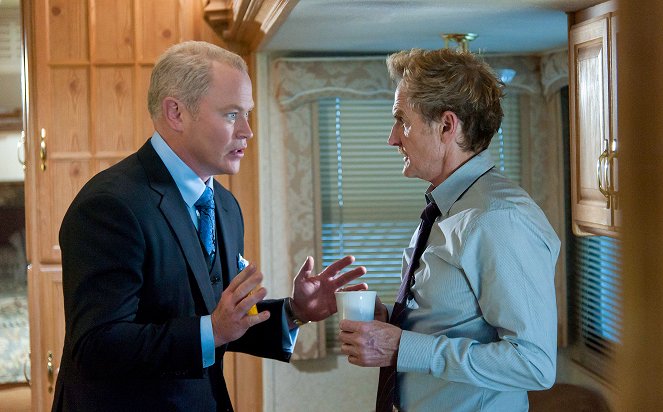 Justified: La ley de Raylan - Measures - De la película - Neal McDonough, Jere Burns