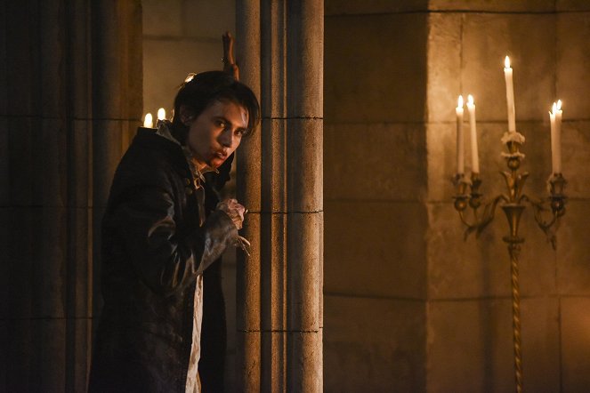 Reign - Playing with Fire - Do filme - Spencer Macpherson