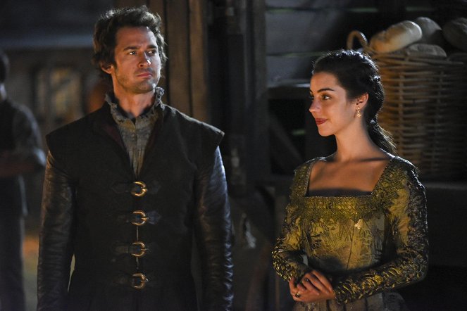 Reign - Playing with Fire - De la película - Will Kemp, Adelaide Kane
