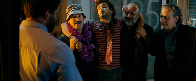 A te érdekedben - Filmfotók - Javier Cámara, Miki Esparbé, Roberto Álamo, José Coronado
