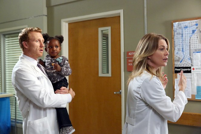 Grey's Anatomy - Season 9 - Beautiful Doom - Photos - Kevin McKidd, Ellen Pompeo