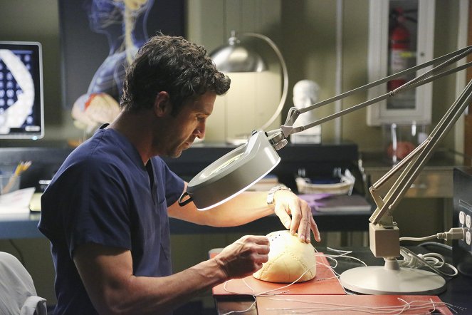 Grey's Anatomy - Season 10 - Thriller - Photos - Patrick Dempsey
